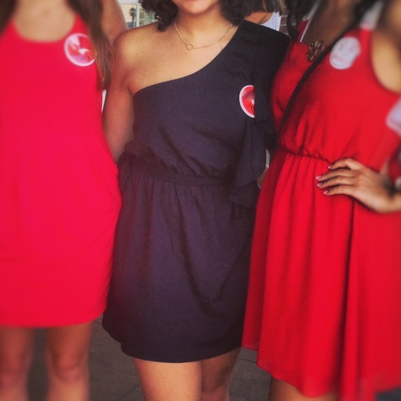 Charming Charlie Black One Shoulder Dress w Ruffle - Picture 2 of 4